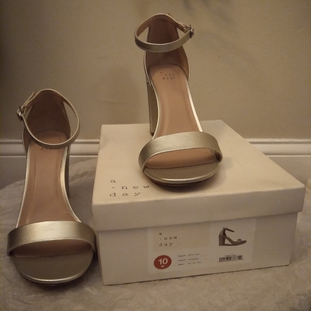 a new day size 10 in Champagne